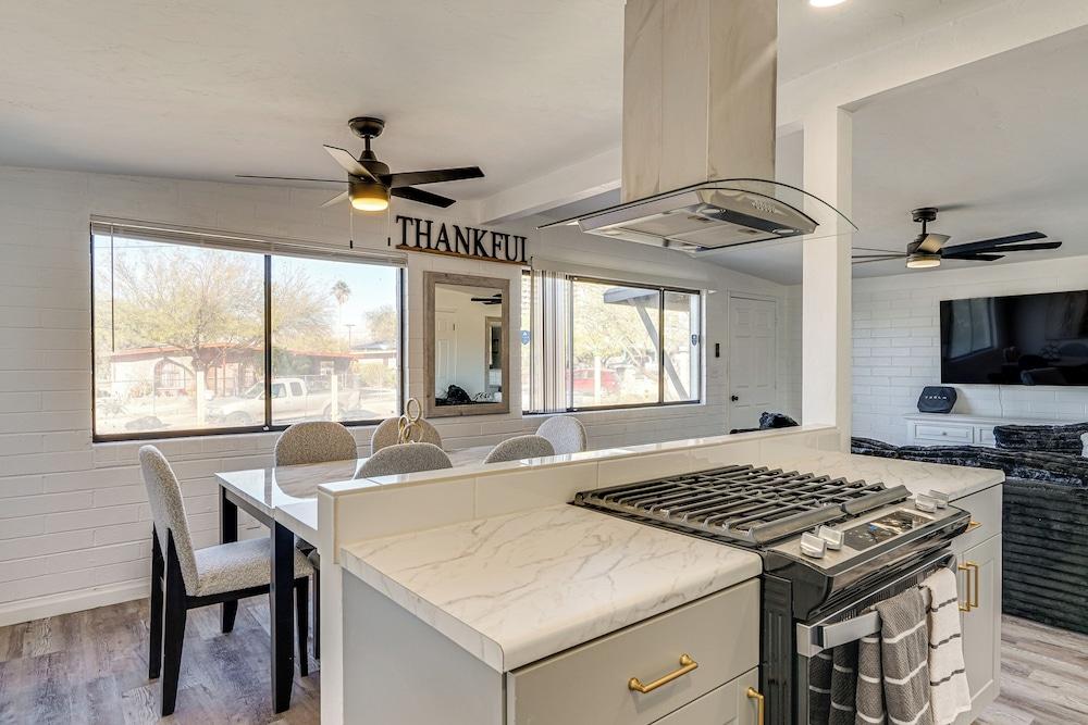 2 Mi to Dtwn: Modern Home w/ Yard in Tucson!