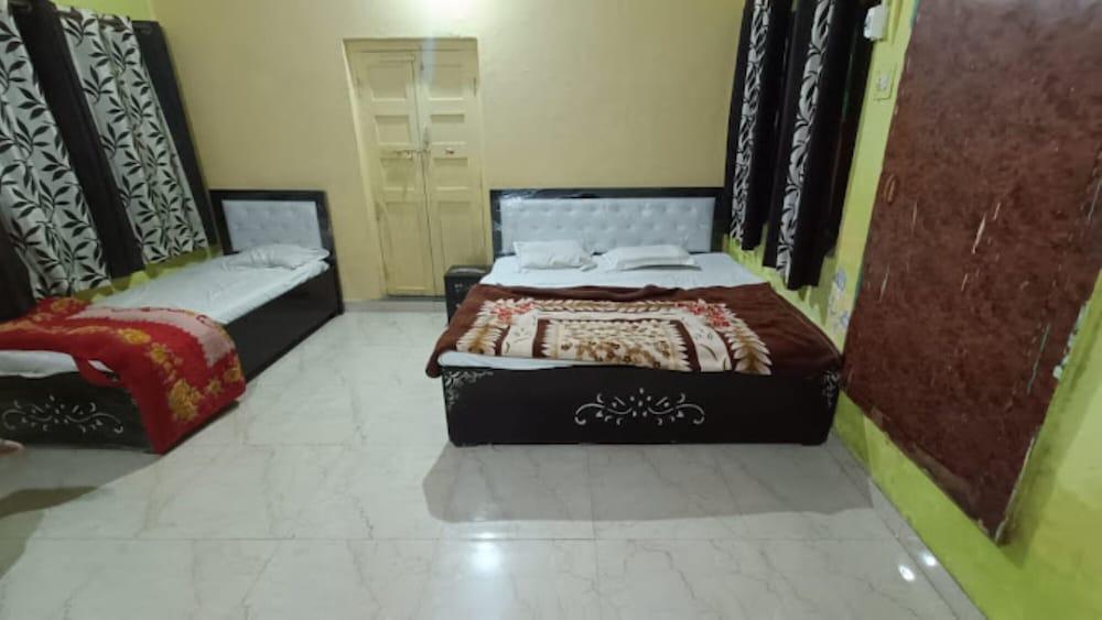 Laxmi Bhawan Dharamshala Mathura