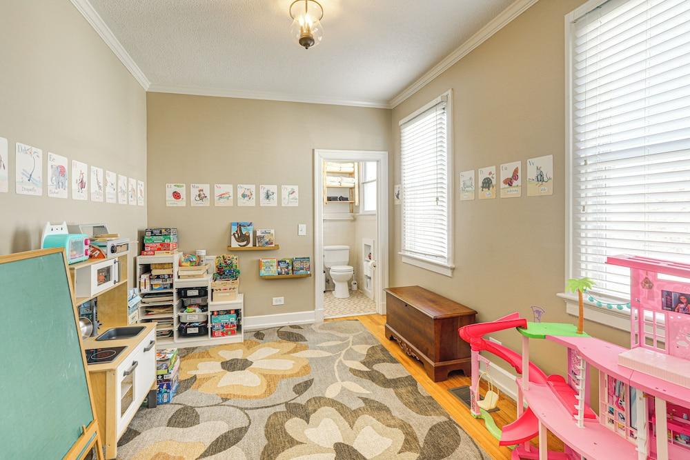 1 Mi to Ole Miss: Family-friendly Home!