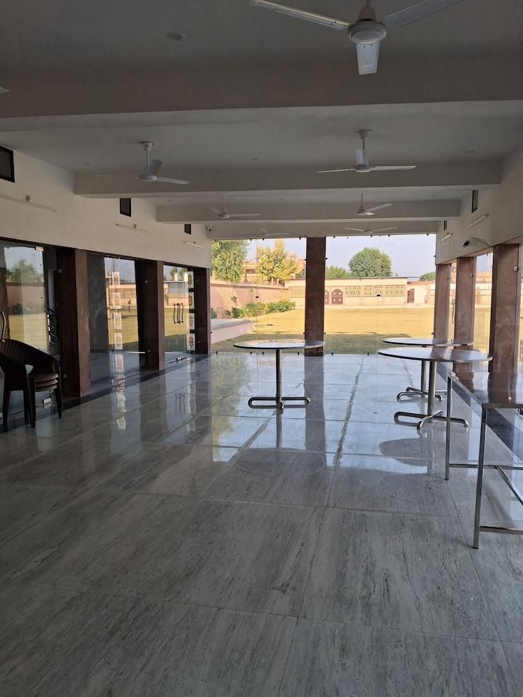 VRINDAVAN GARDEN & HOTEL