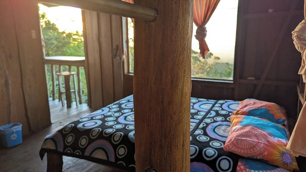 Campos de Oro Wilderness Lodge