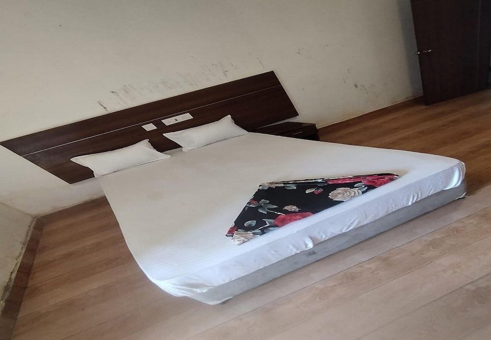 Elite Residency Tambaram