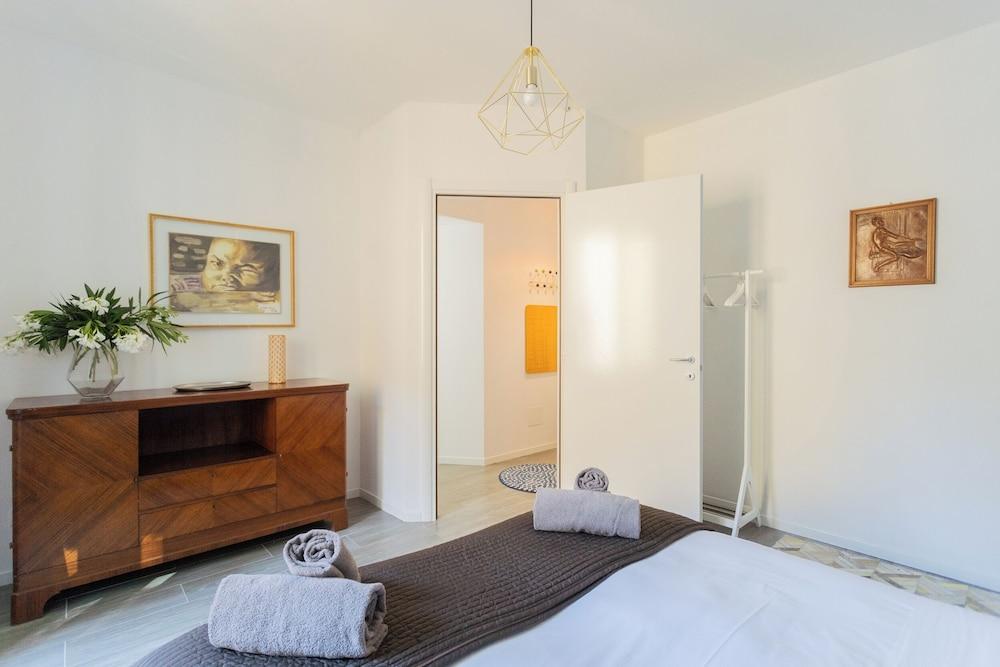 Romantic Pier by Rent all Como