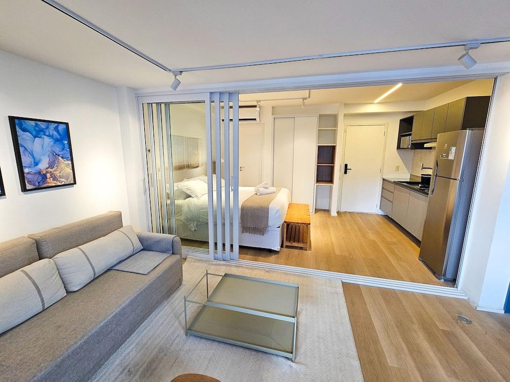 Studio na avenida 9 de julho III