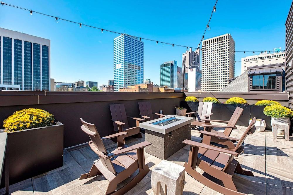 Stylish 2BR Near Dodgers Stadium by Oneluxstay