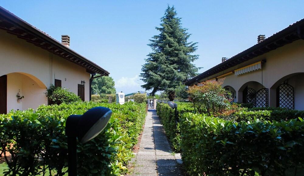 The Three Moons Apartment