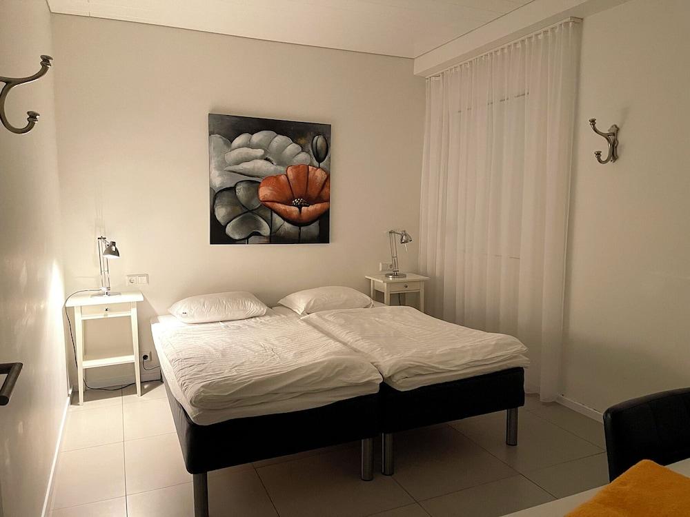 Halllandsnes Apartments