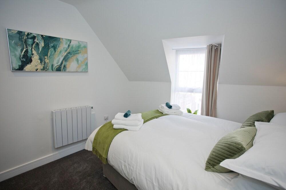 2br-central-15minwalktobeach-freeparking-wifi