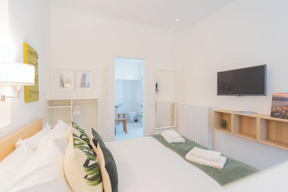 Enchanted Como Lake - Tremezzo Apartments by Rent all Como