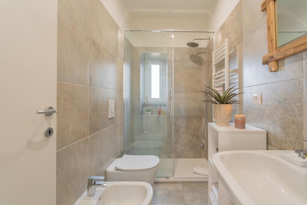 Zezio 44 by Rent all Como