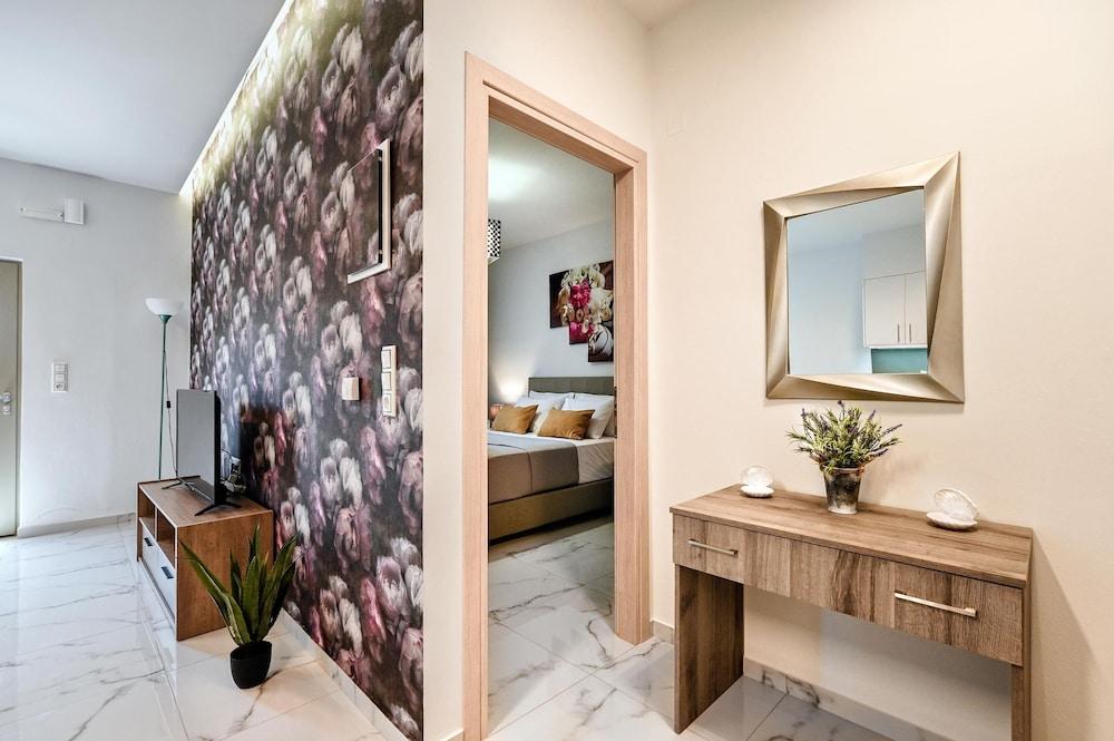 Seaside Apartments in Agkisaras 2