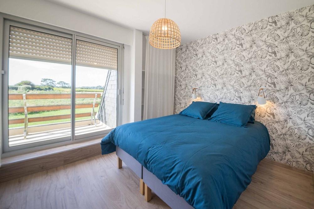 Large Family House Near the Beach