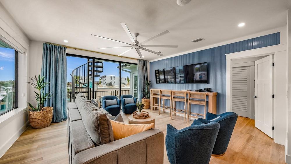 Siesta Springs in Siesta Key