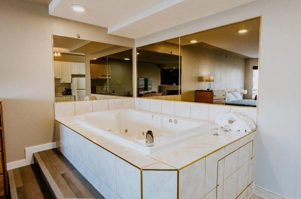 Western Budget Plus Grande Prairie 1