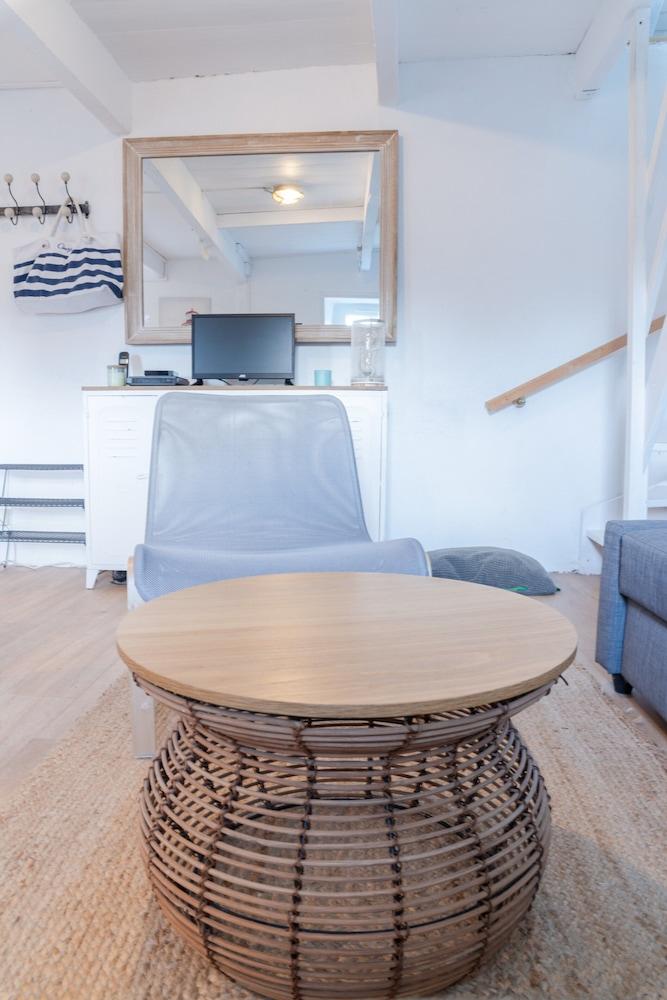 Small Cocoon for 2 by the sea