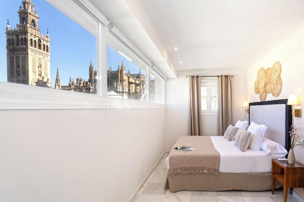 Genteel Home Constitución