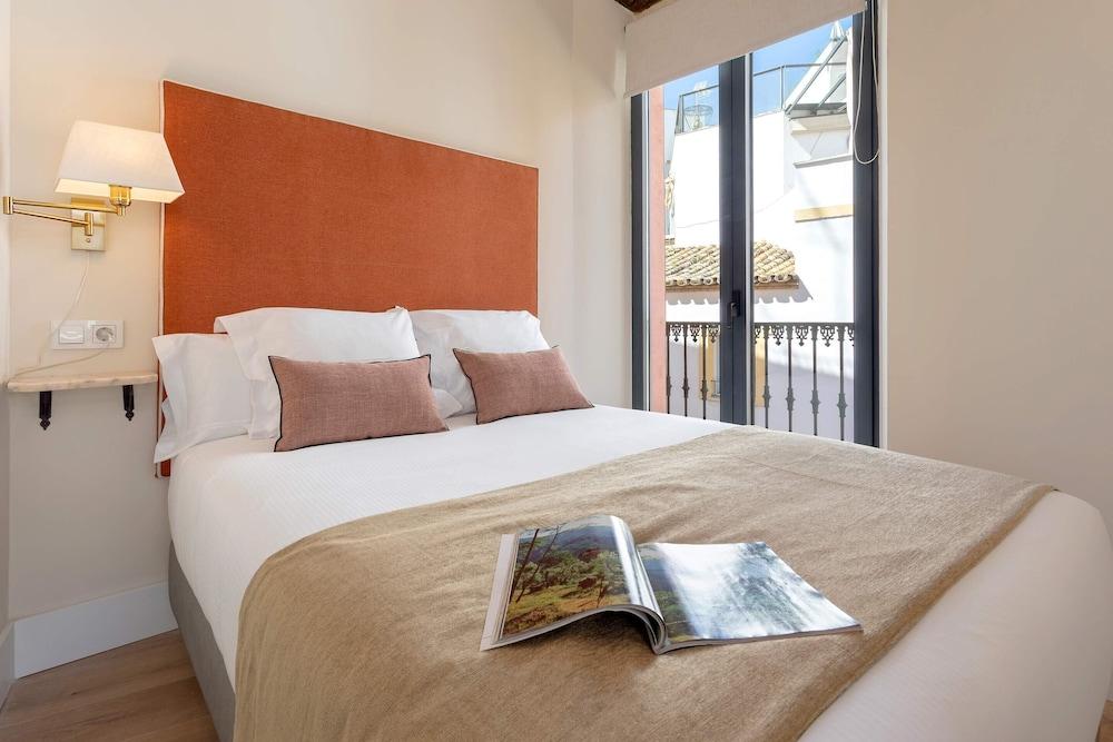 Genteel Home Rodrigo Caro