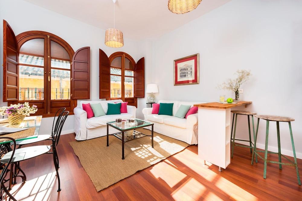 Genteel Home Plaza Nueva