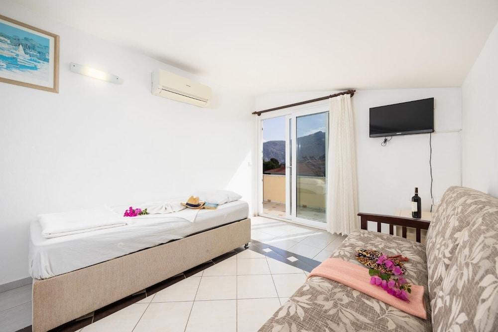 Grand Prestige Hotel