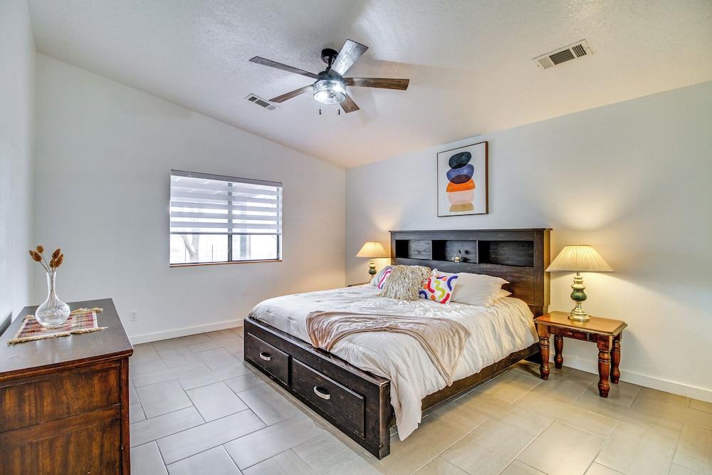 2 Mi to Petroglyph Natl Monument: Updated Home