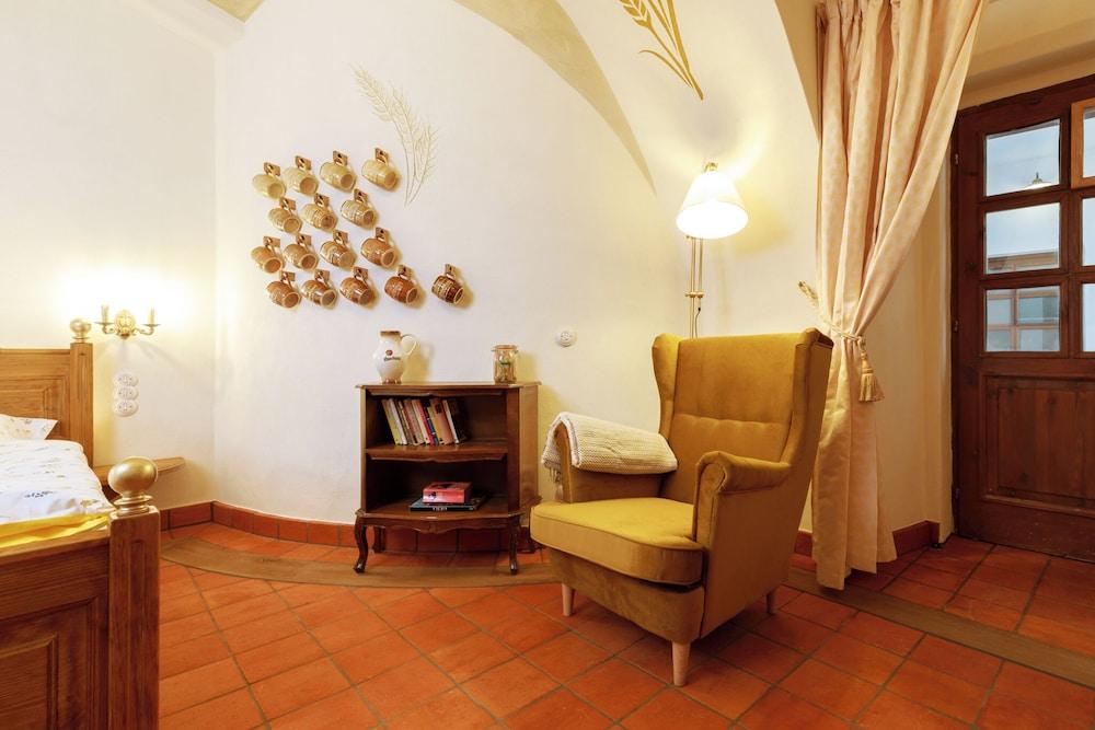 Spa Beerland - At The Golden Lamb