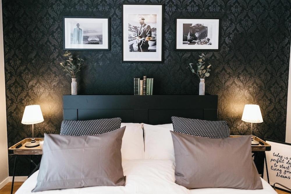 YoHome - Luxury Downtown Apartment