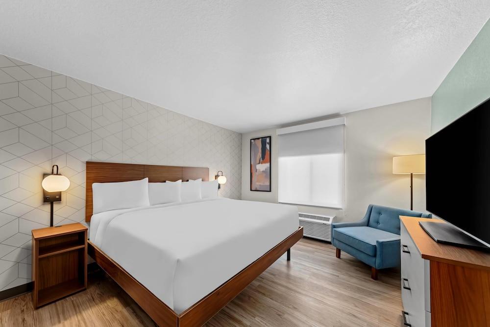 Everhome Suites Waco