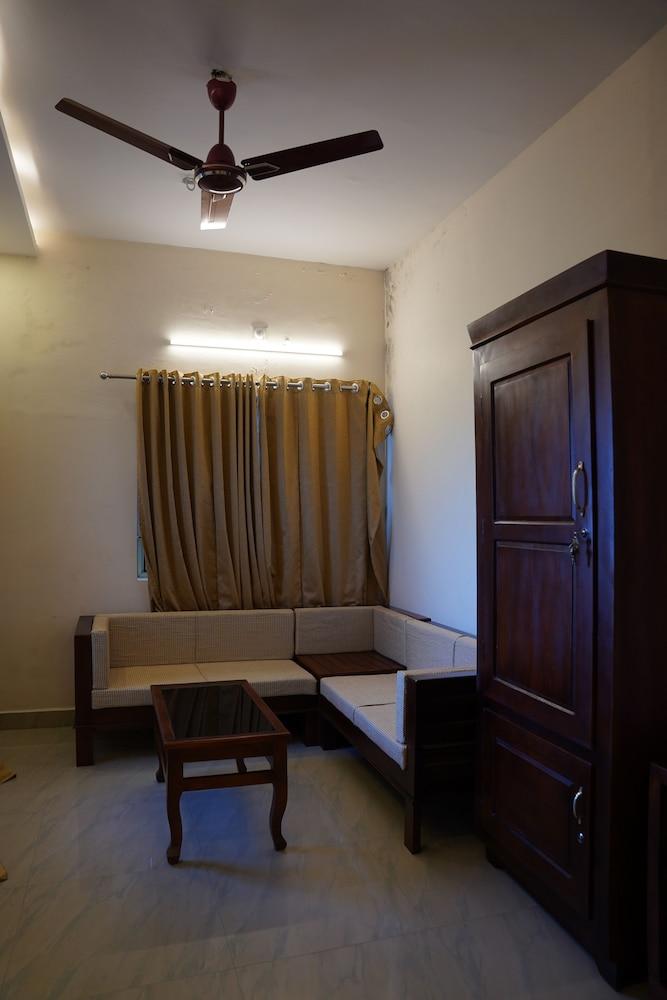 The Autumn by Maat Hotels