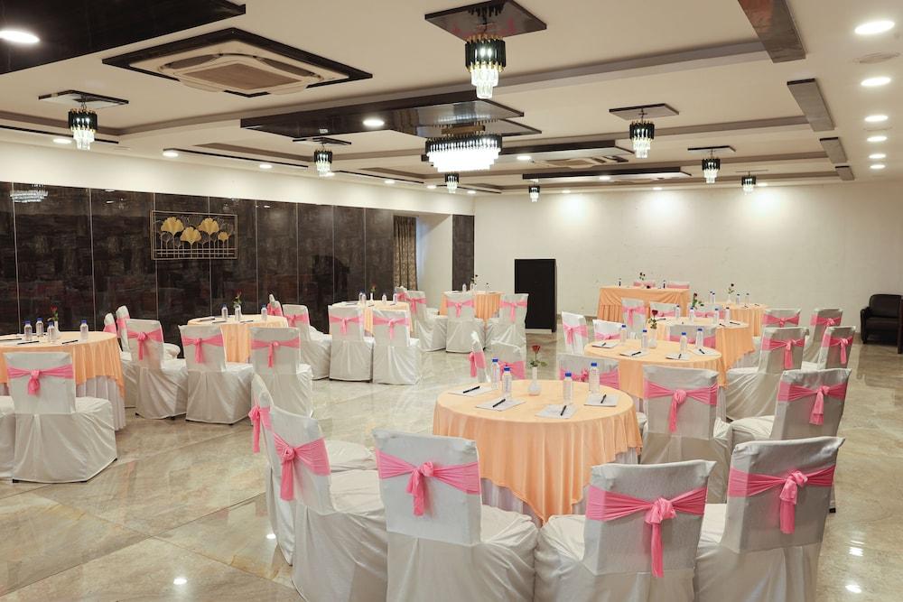 Hotel President - Indore