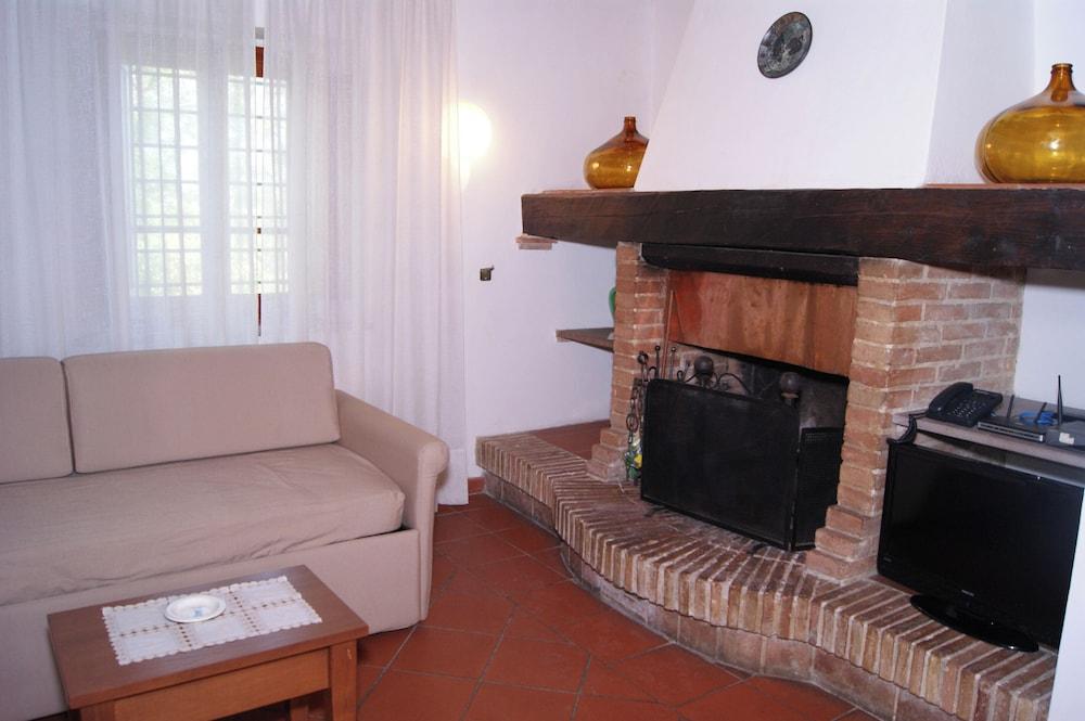 Comiti Farmhouse - Apt. Buonarroti