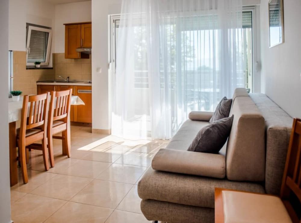 Apartmani Martinović