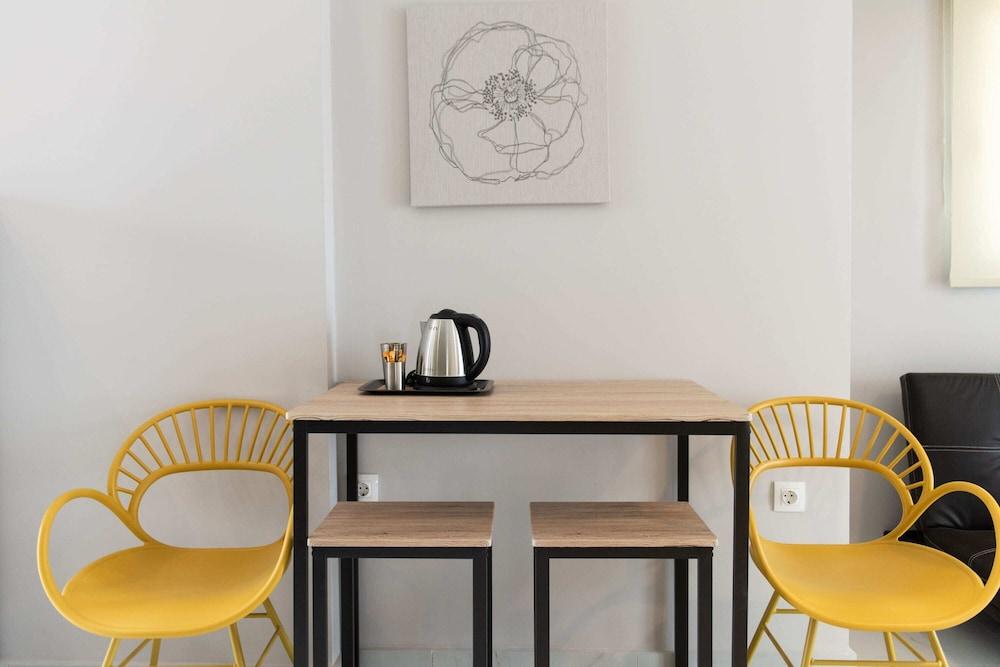 Sithonian Sunset Maisonette - Nikiti Bright Hideaway