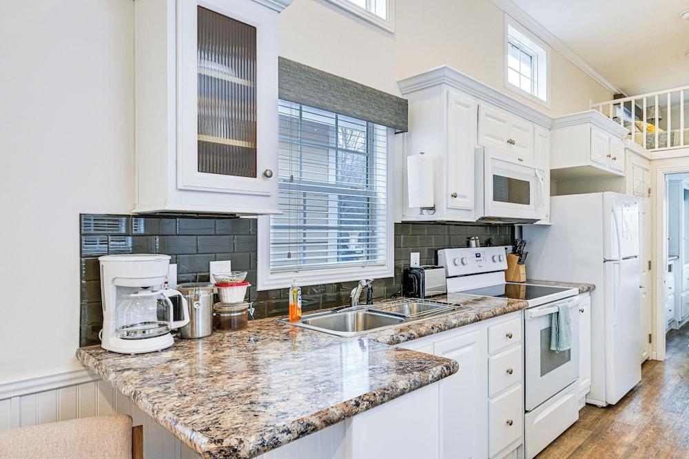 Community Perks + Views: Cozy Lake Norman Cottage