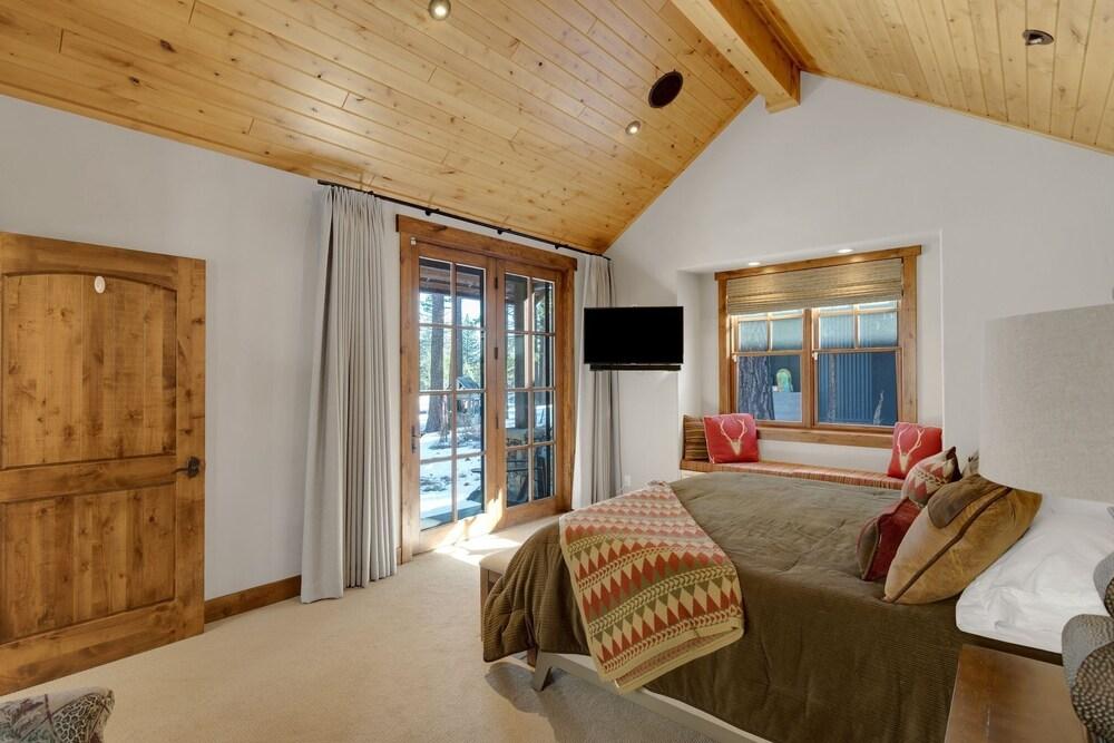 4br Cabin W/ Hot Tub Ultimate Truckee Escape 4 Bedroom Cabin