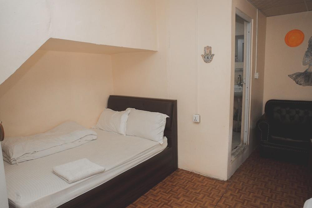 Gypsy hostel & Backpackers