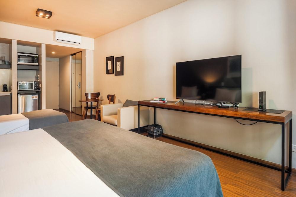 Modern High End Studio Palermo T107