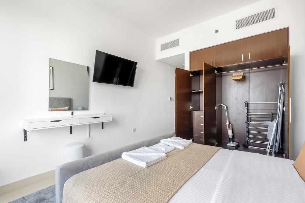 Silkhaus Burooj Views