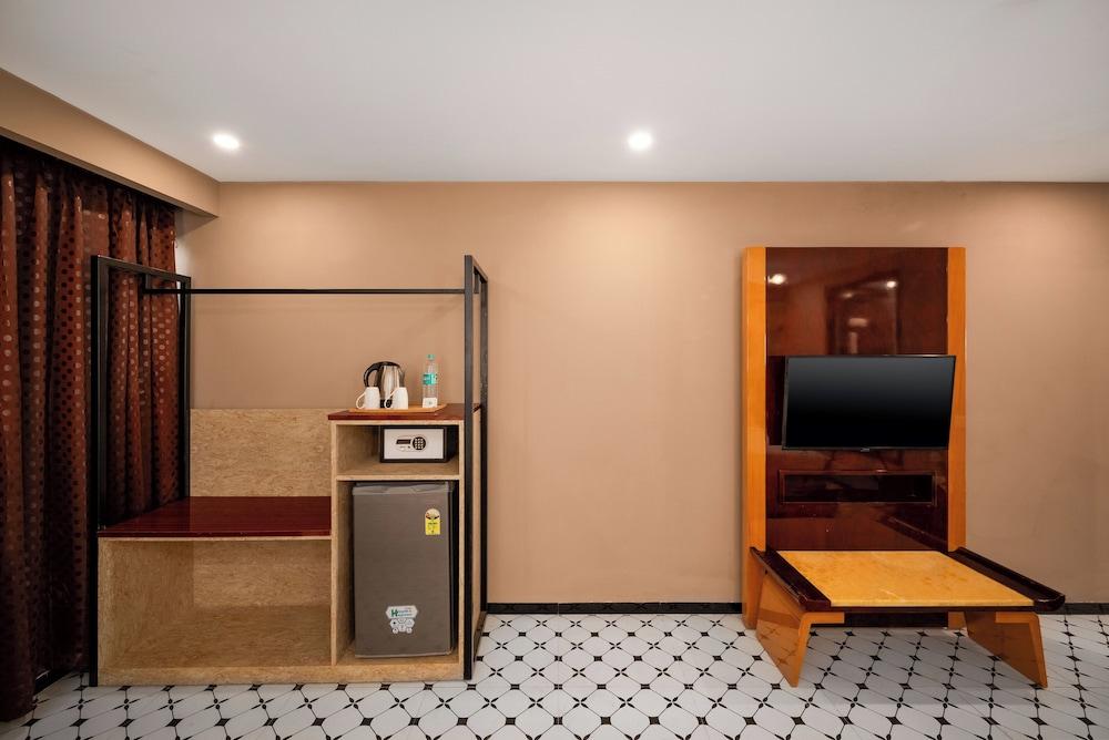 Goa Crescent Resort - A Hilltop Seaview Escape