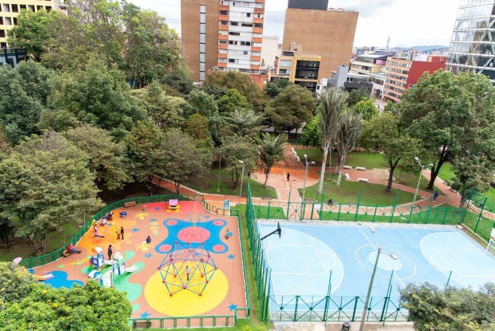 w Enchanting 1BR in El Nogal