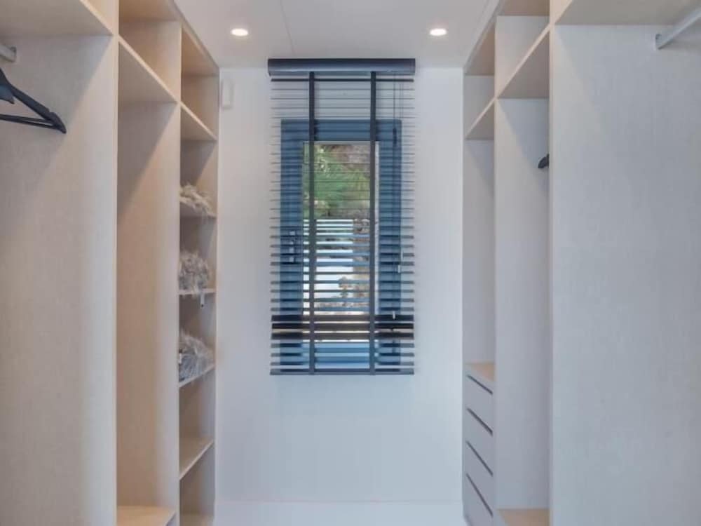 Sunrise Villa Marbella by Lodgerstrip