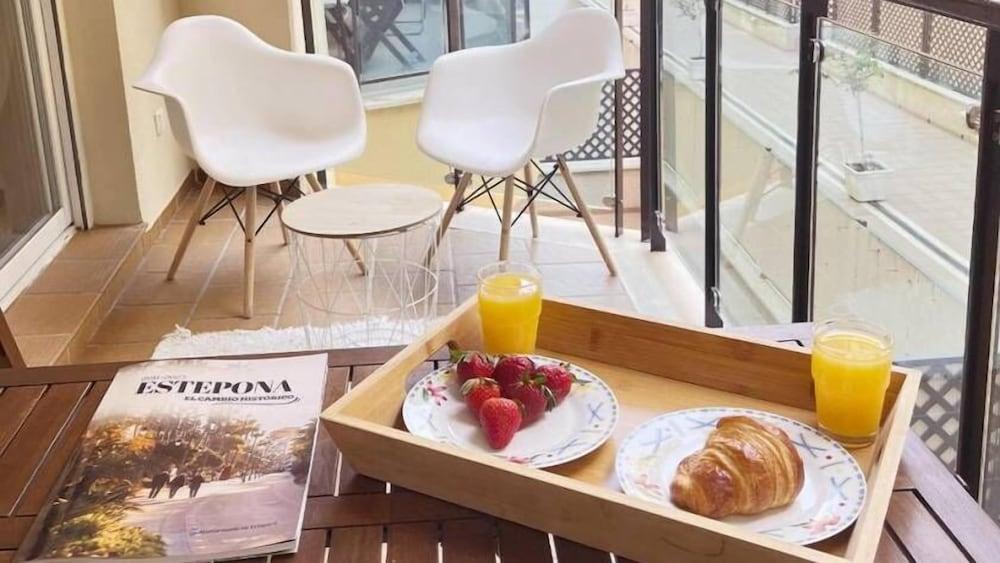 APTO PRIMERA LINEA ESTEPONA BY ISA