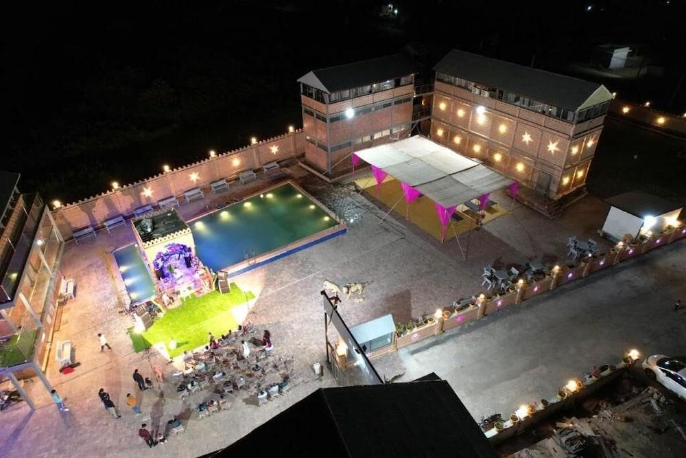 Shri Shiv Villa Managed By Blue Diamond