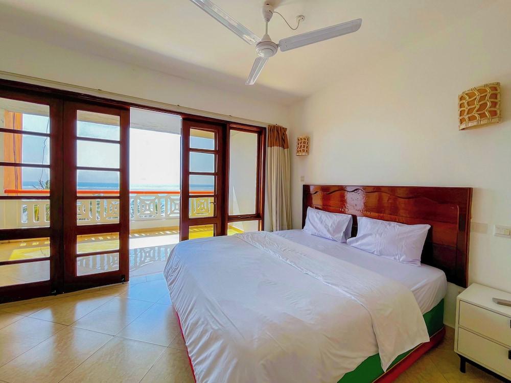 Nate's Homes & Suites