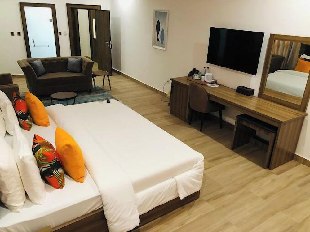 Bizzare Luxury Apartment