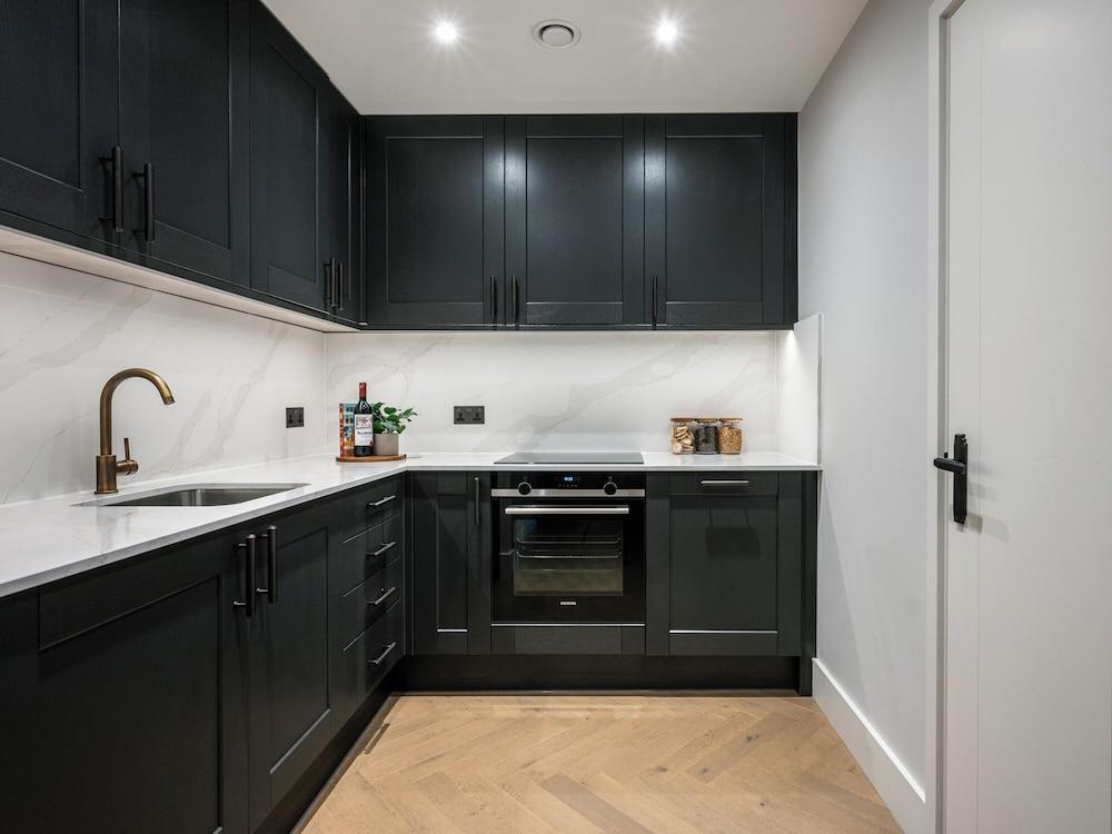 The Spitalfields Works by Urban Rest