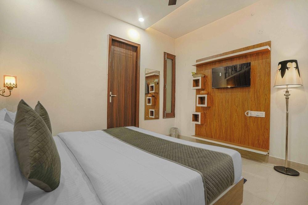 Hotel Paras Chandigarh Zirakpur