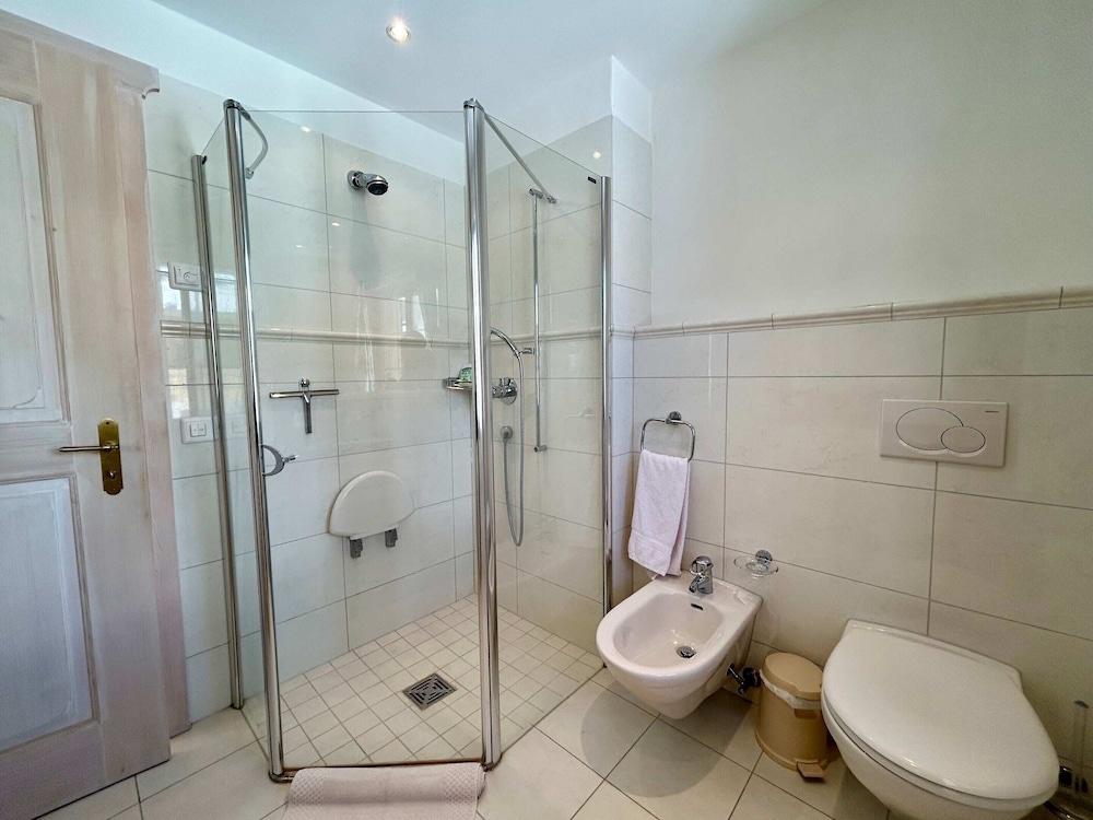 Apartment in Gstaad With Stunning Mountain Views