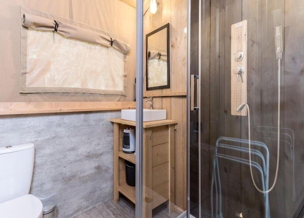 Glamping in Signy-l'abbaye