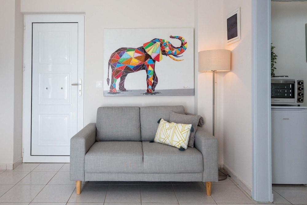 Loutraki Getaway - Cozy and Quiet Nest