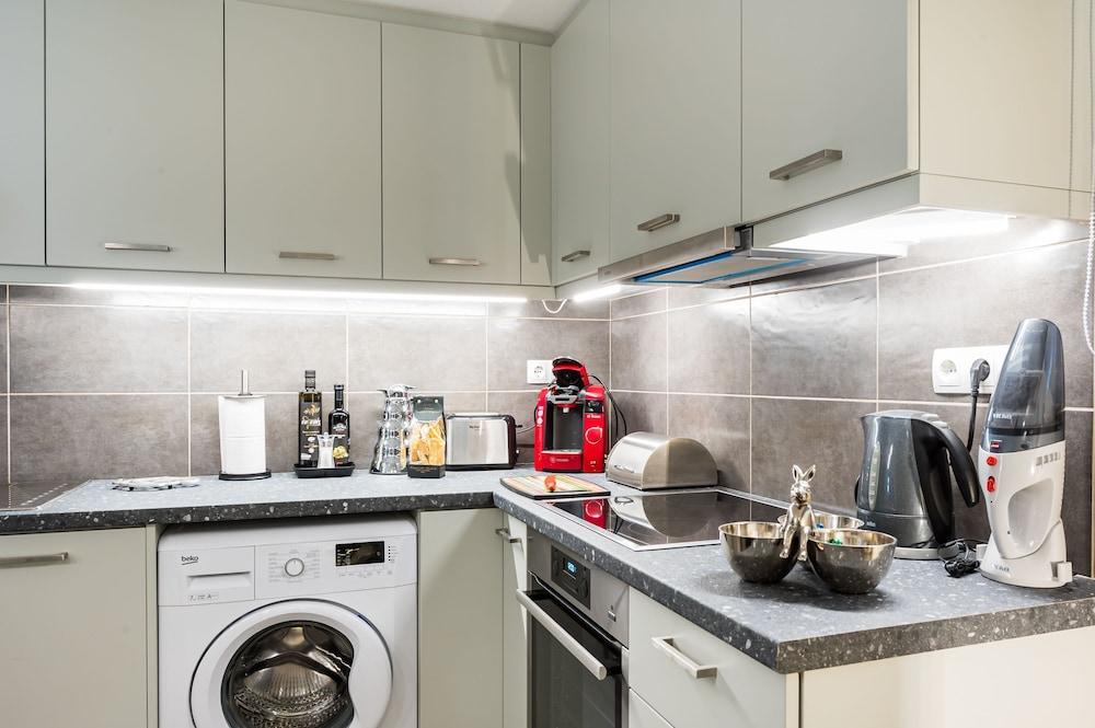 Glyfadas Luxury Design Apartments